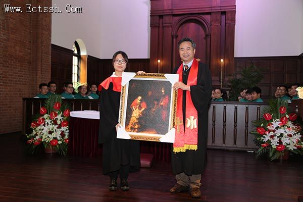 华东神学院举行2016届毕业感恩礼拜暨毕业典礼 华东神学院举行2016届毕业感恩礼拜暨毕业典礼