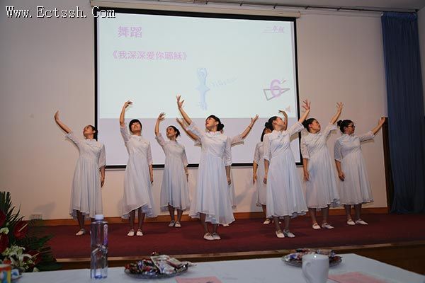 华东神学院举行2016届毕业感恩礼拜暨毕业典礼 华东神学院举行2016届毕业感恩礼拜暨毕业典礼
