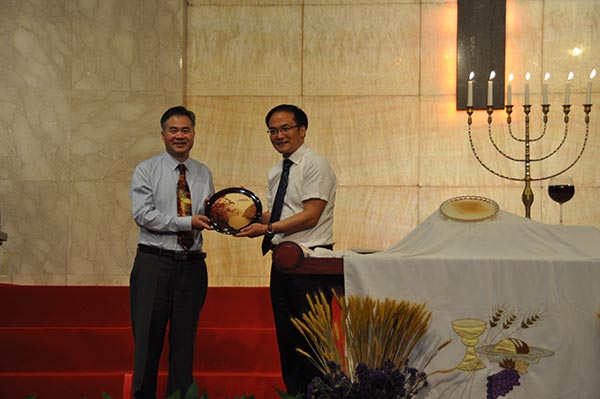 л����Ժ������ѧ�Ʊ�ҵ��ѧ�����崨���� ���а�����������ͽ̻�ʵ���η�